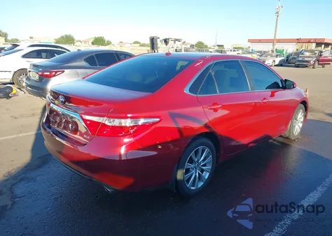2015 Toyota Camry Xle z USA, uszkodzony, nr VIN 4T1BF1FK0FU994278